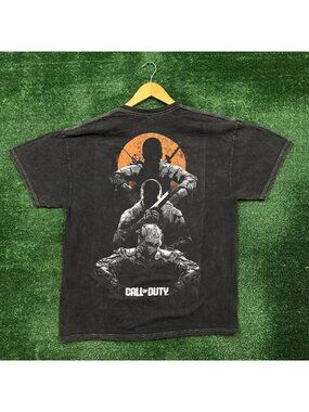 Call of Duty Black Ops Mineral Wash Graphic T-Shirt Size Large